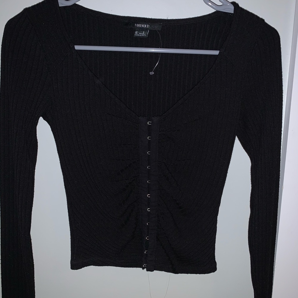 Black v neck hook detailed long sleeve shirt